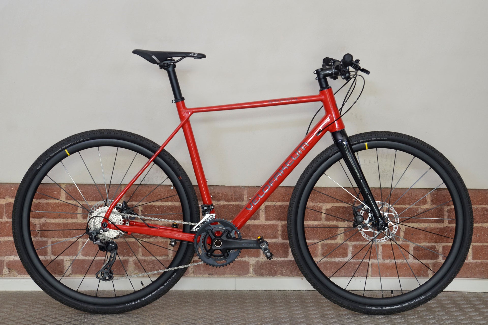 shimano 105 gravel bike Fitness Gravelbike Velofaktum Supramonte mit Shimano 105 R7000 und Car